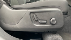 Volvo XC40 2.0 B3P Plus Black Edition 5dr Auto Petrol Estate